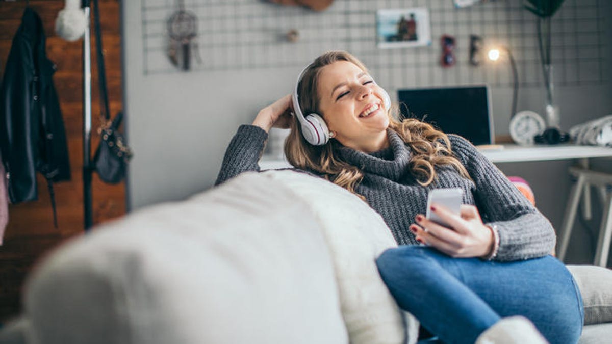 top health and wellness podcasts