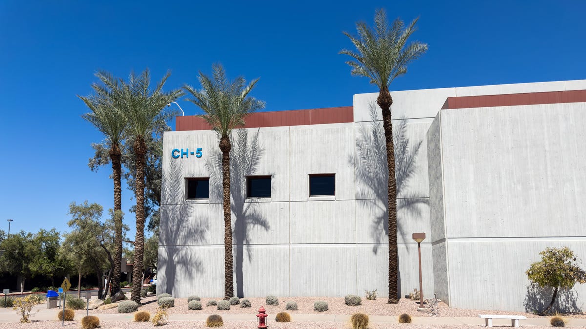 Intel built eight major chip fabrication plants, or fabs, CH1 through CH8, in Chandler, Arizona, decades ago. It's reused many of the boxy buildings for new work, like the development of glass substrate technology in CH8. The Phoenix suburb can be scorching hot even in September.