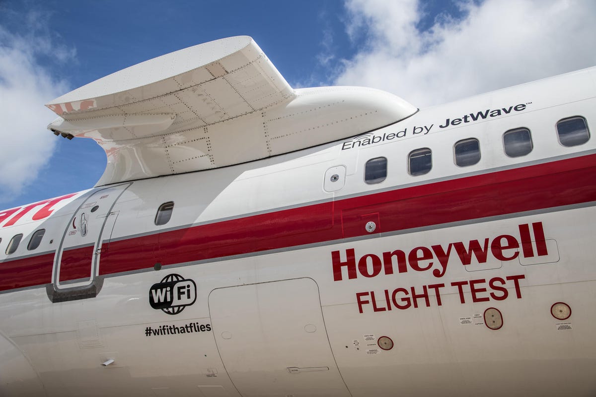 honeywell-connected-flight-onboard-wifi-4