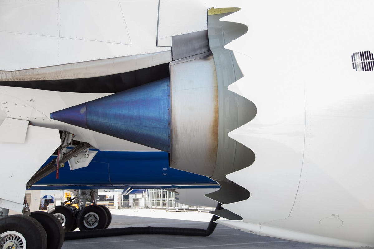 787paris-airshow-onboard-boeing-787-10-737-max-6