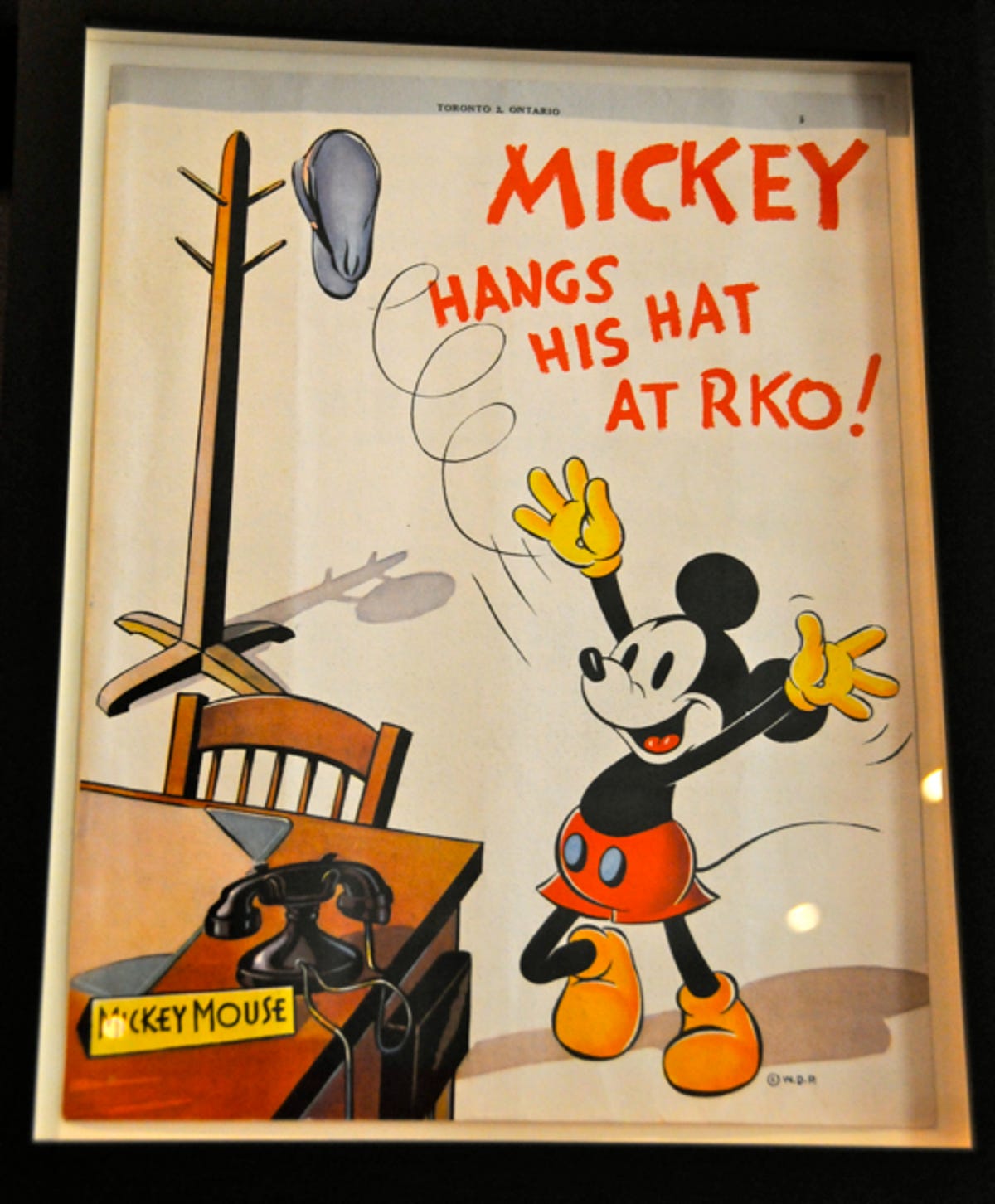 wdfm-Mickey_hangs_his_hat_at_RKO.jpg