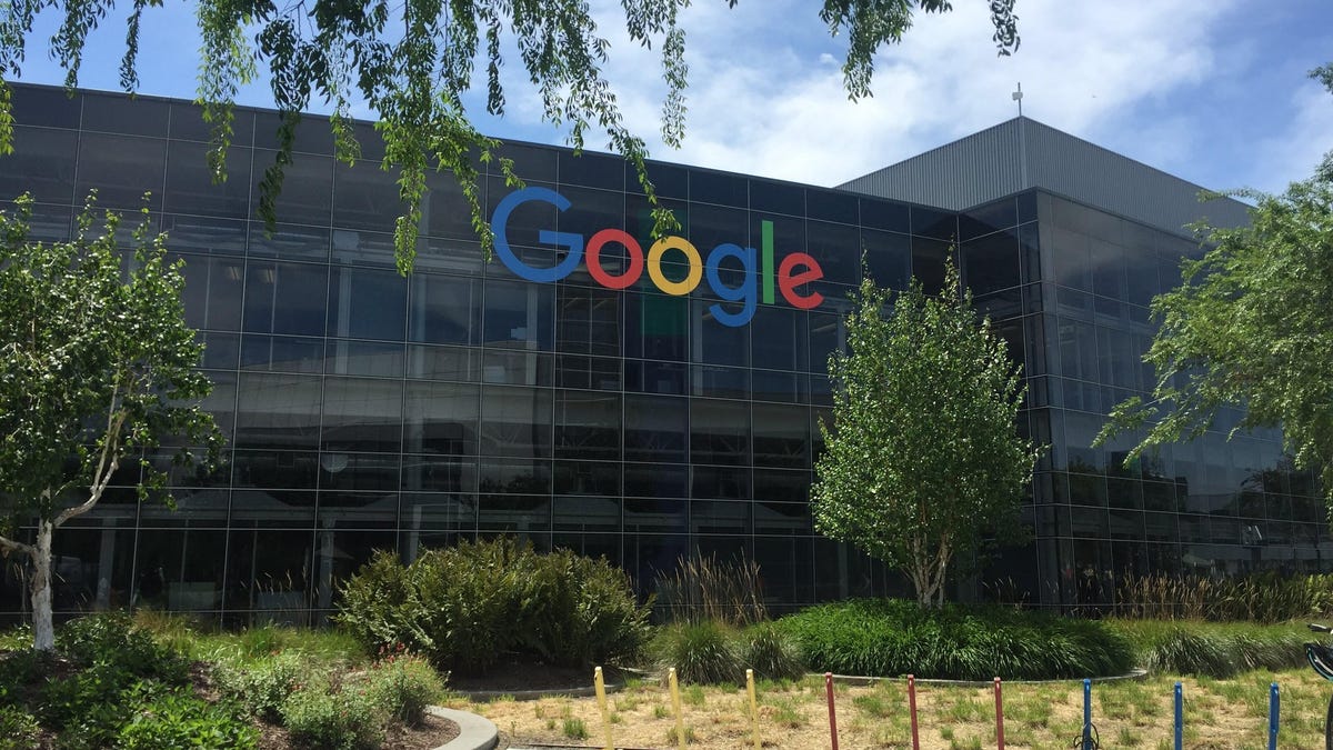 Google employees have a few more months before they go back to the office