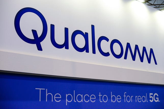 Qualcomm 5G sign at Mobile World Congress 2018