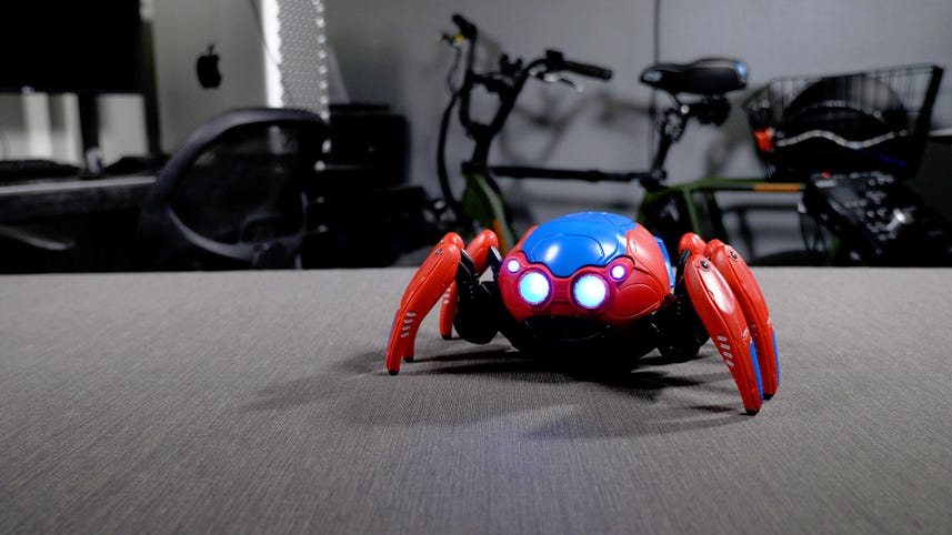 Interactive Spider-Bot unboxing