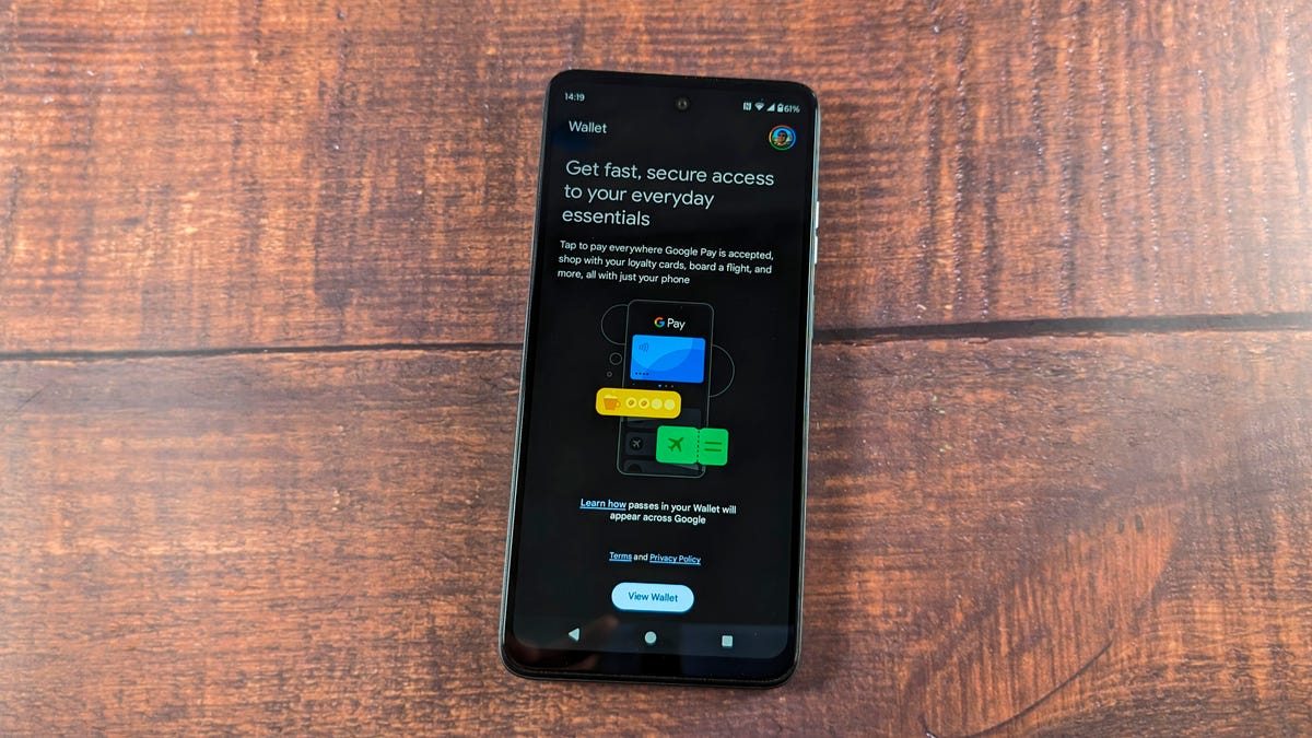 Google Wallet on the Moto G 5G.