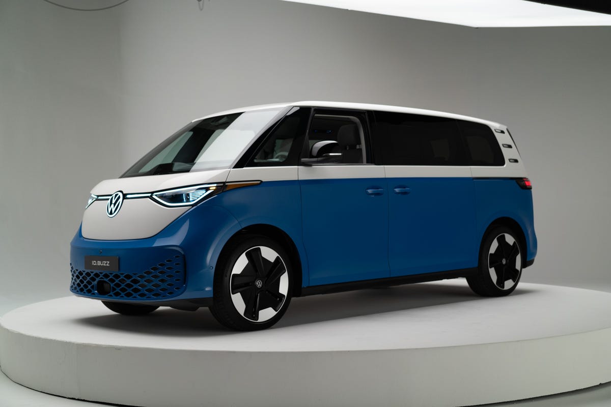3-row VW ID Buzz Electric Microbus Is Headed to the States in 2024