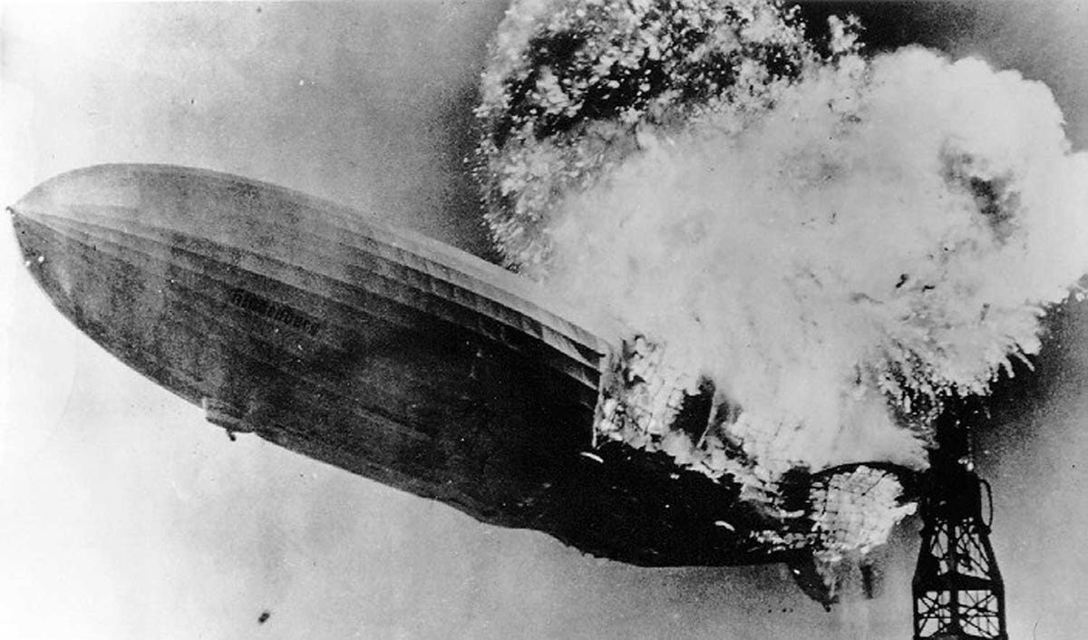 Hindenburg_burning-web.jpg