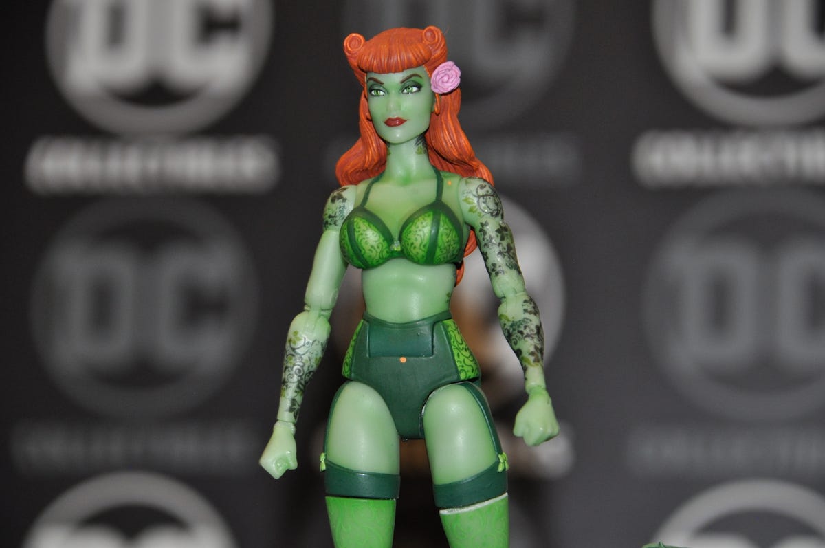 dc-collectibles-sdcc-20160344.jpg