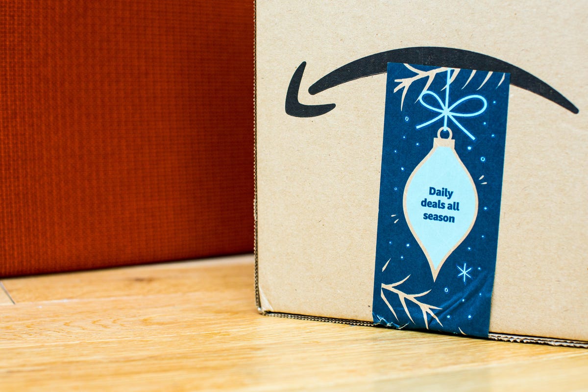 amazon-delivery-box-3643