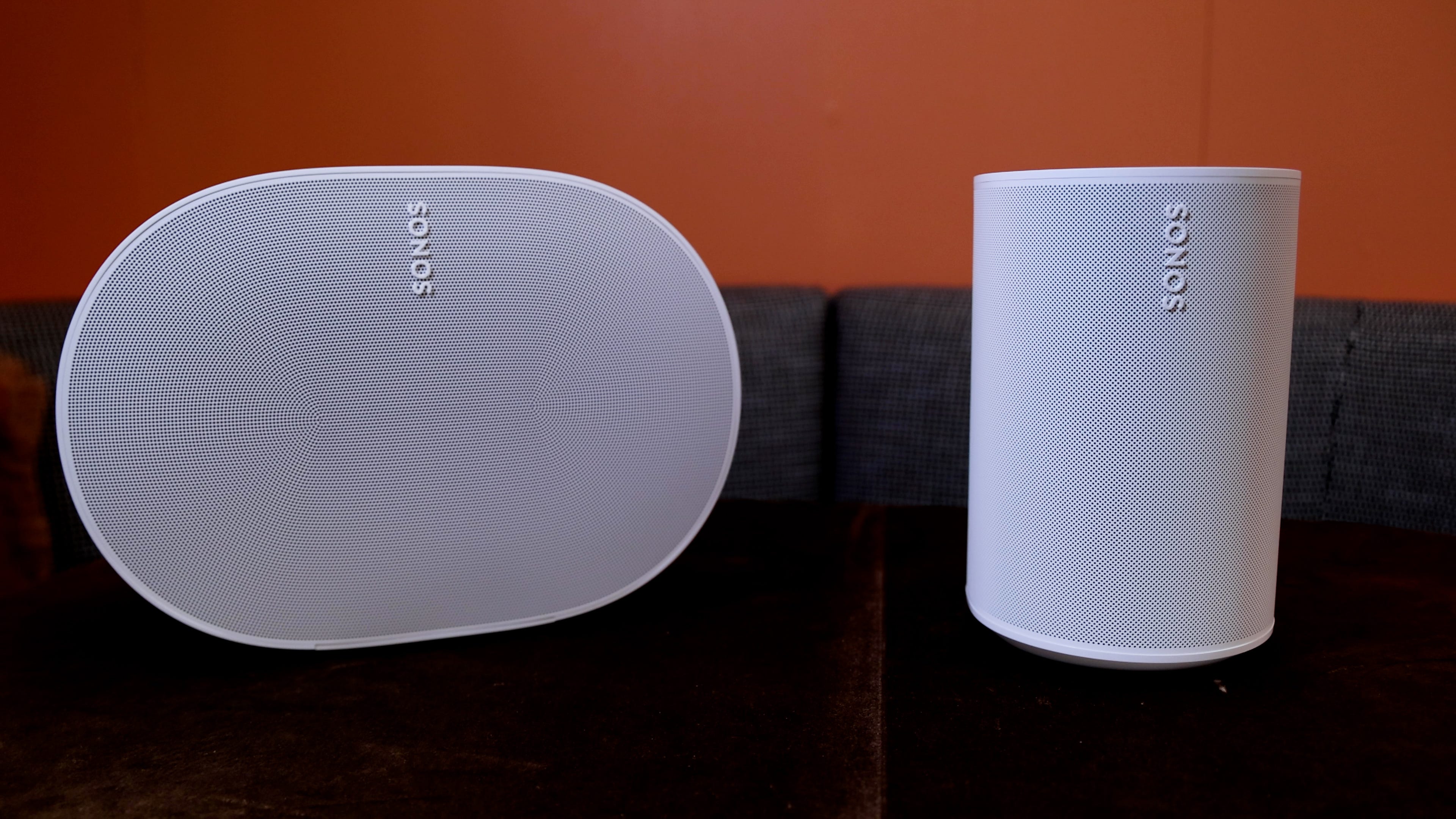 det er alt kompromis deltage Sonos Era 100 and Era 300 Are Here: See the Next Gen of Wireless Streaming  Speakers - Video - CNET