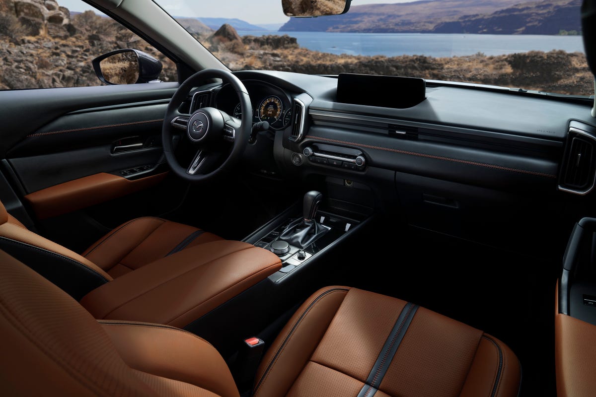 2023 Mazda CX-50 interior: Dashboard and seats