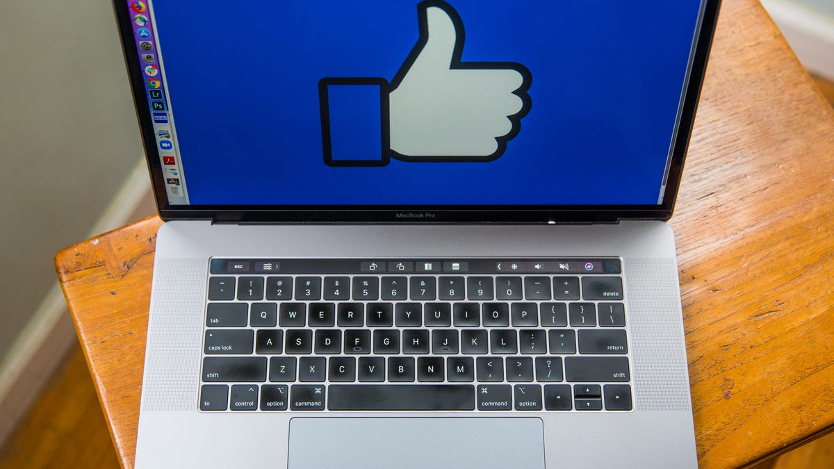 facebook-laptop-thumb