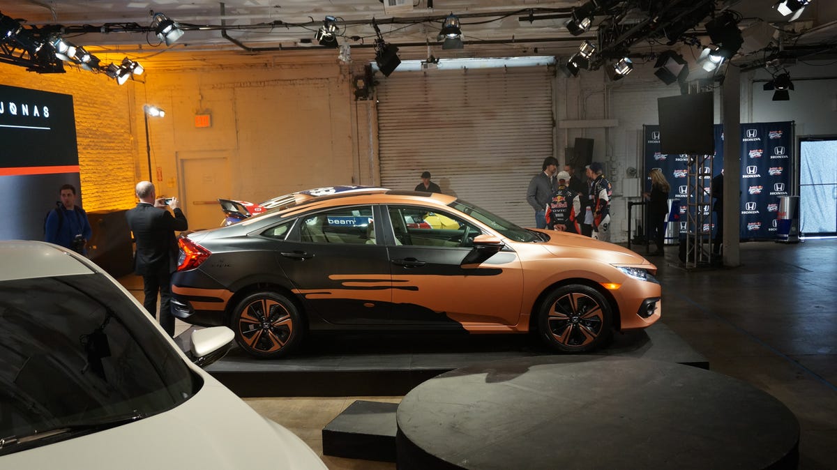 Honda Civic new debuts at New York auto show 2016