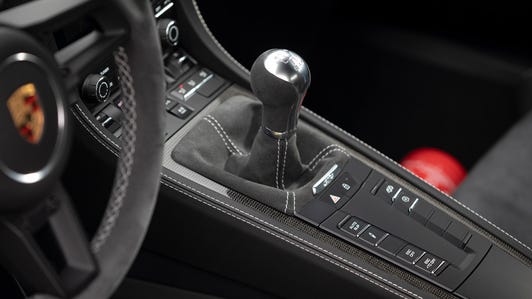 2020 Porsche 718 Cayman GT4 manual transmission