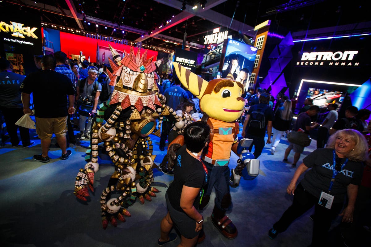 sony-playstation-booth-e3-2017-8923-022