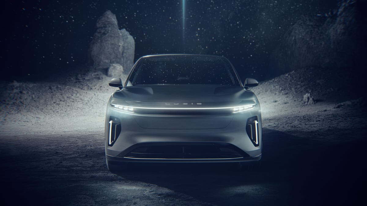 Lucid Gravity electric SUV rendered