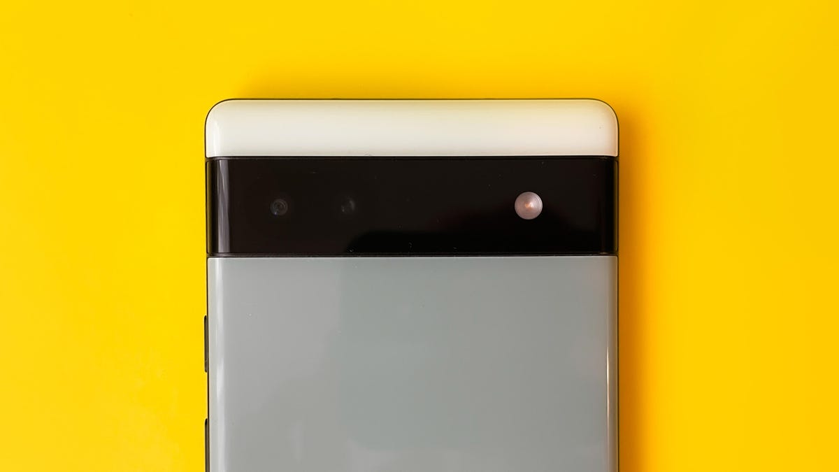 Google's Pixel 6A phone camera array