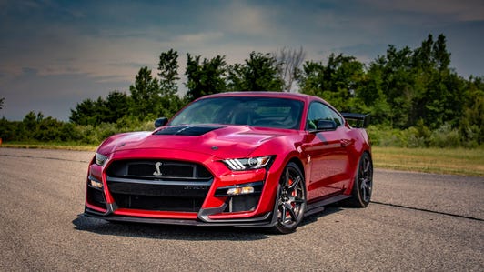 2020-ford-mustang-shelby-gt500-3