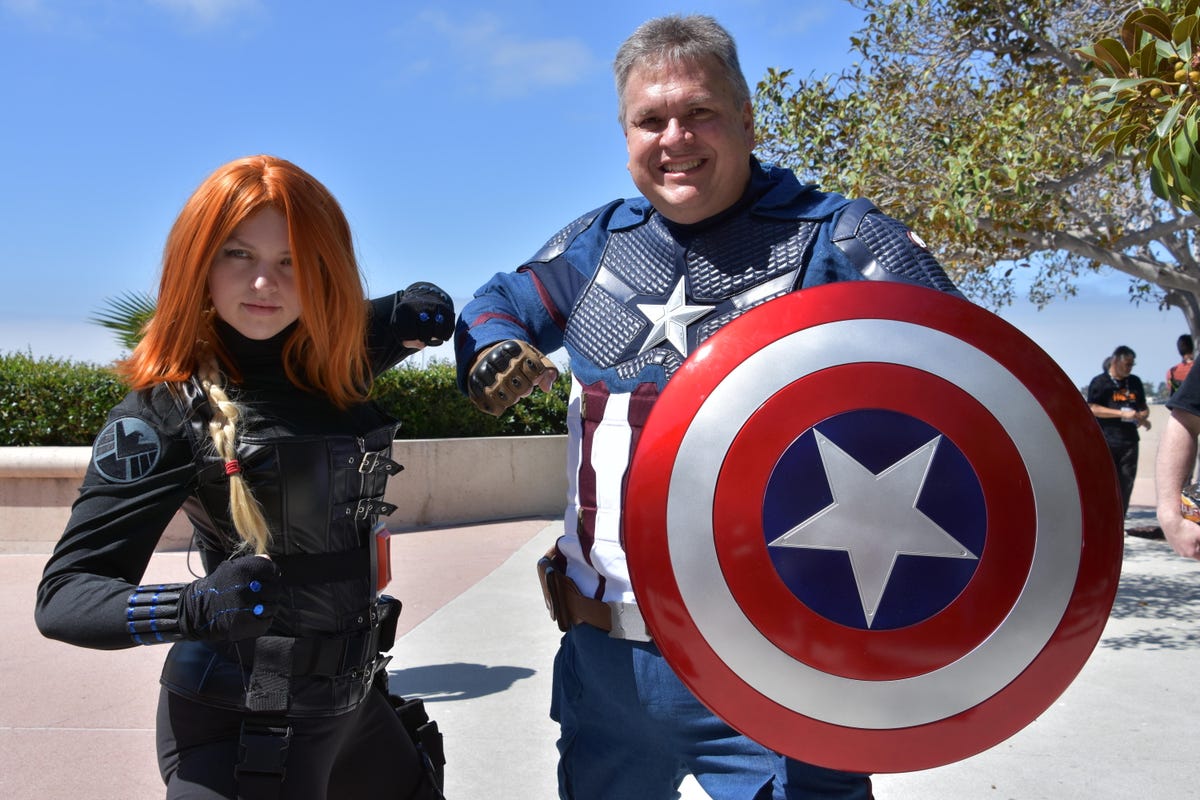 marvel-avengers-sdcc-2019-cosplay-3399