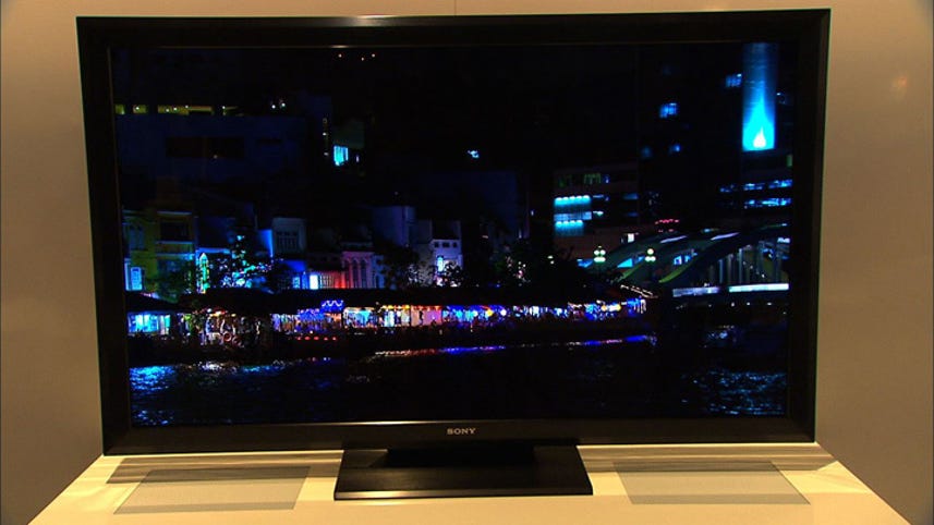 A crystal-clear First Look at Sony's new LED TV