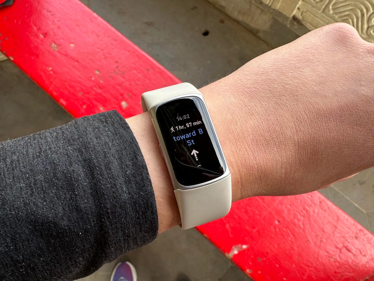 Fitbit Charge 4 on long-term test: Good features, but battery life