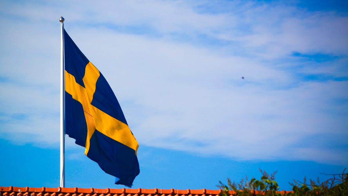 sweden-flag-2.jpg