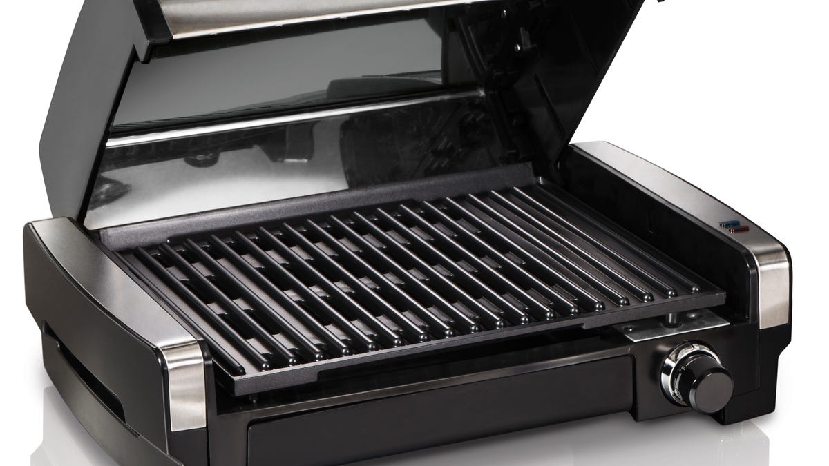 Close the lid on this Hamilton Beach searing indoor grill - CNET