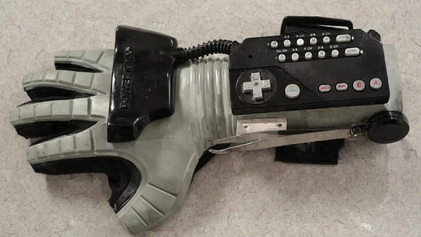 Tomorrow Daily 113: Project Ara news, a hacked Nintendo Power Glove, Hyperloop tracks and more