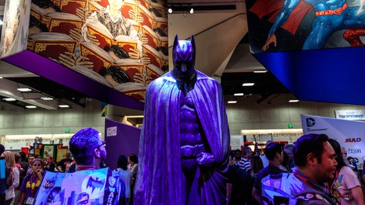 2014-sdcc-preview-night-dc-booth.jpg