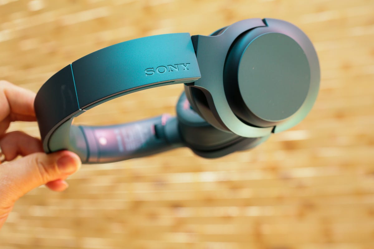 sony-hear-on-wireless-noise-canceling-headphones-teal-15.jpg