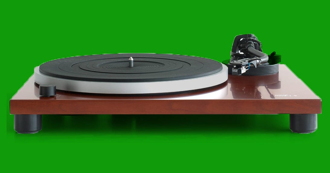 Music Hall mmf-1.5 turntable brings sound and style together