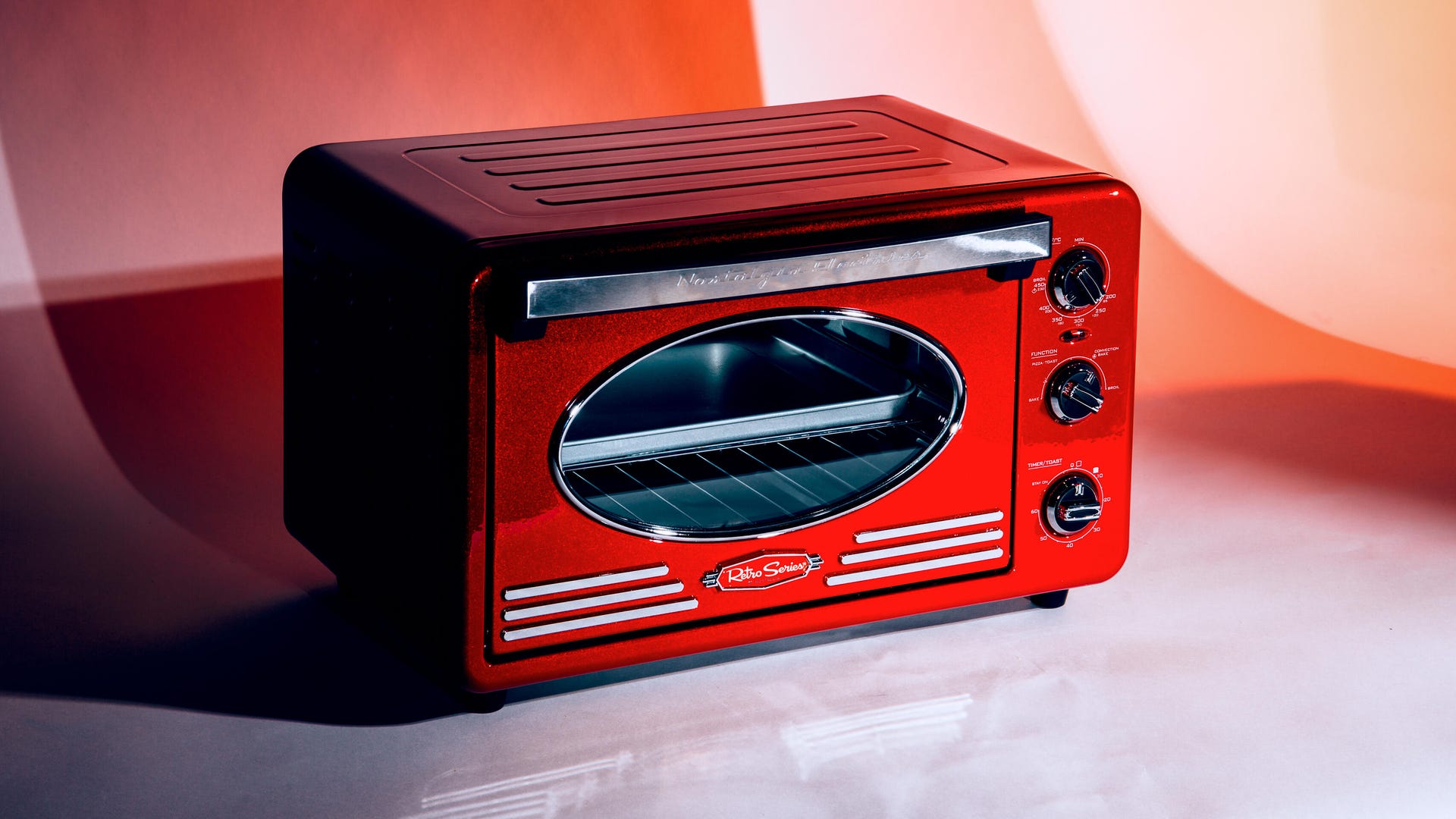 nostalgia-toaster-oven-1