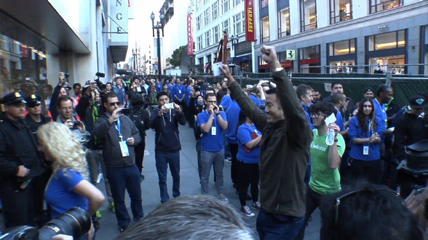 iPhone 5 goes on sale in San Francisco