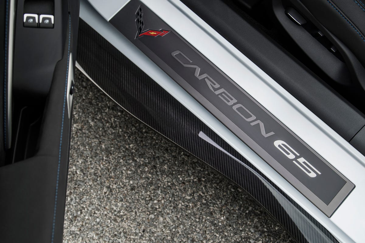 2018-chevrolet-corvette-carbon-65-edition-7.jpg