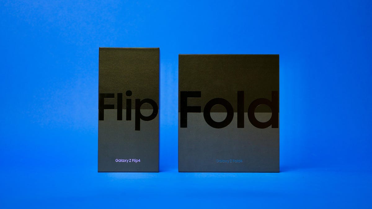 A Galaxy Z Flip 4 box next to one for the Z Fold 4