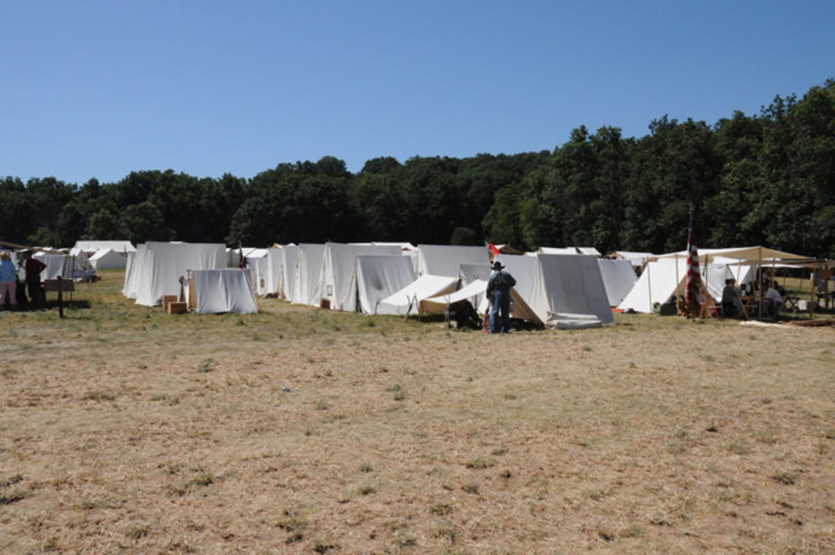 Camp_with_tents.jpg