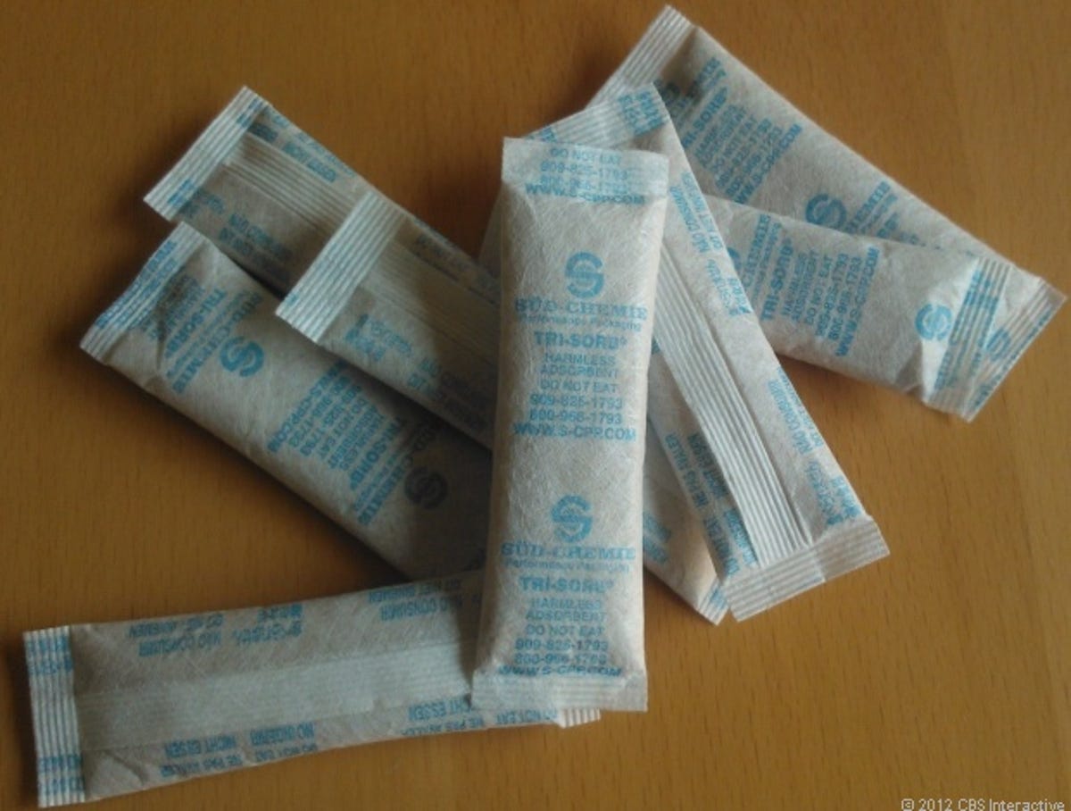 Silica gel packs