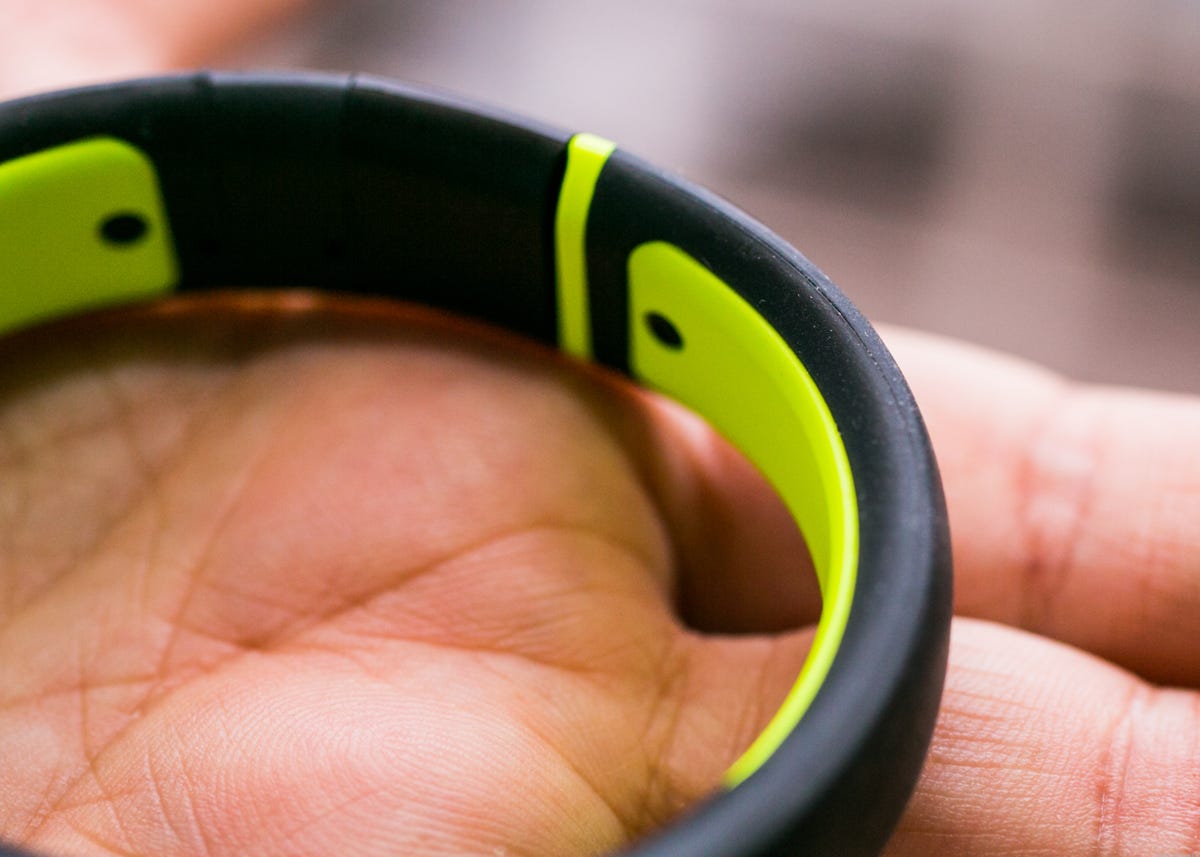 Nike+ SE review: A better-built fitness band, but not smarter - CNET