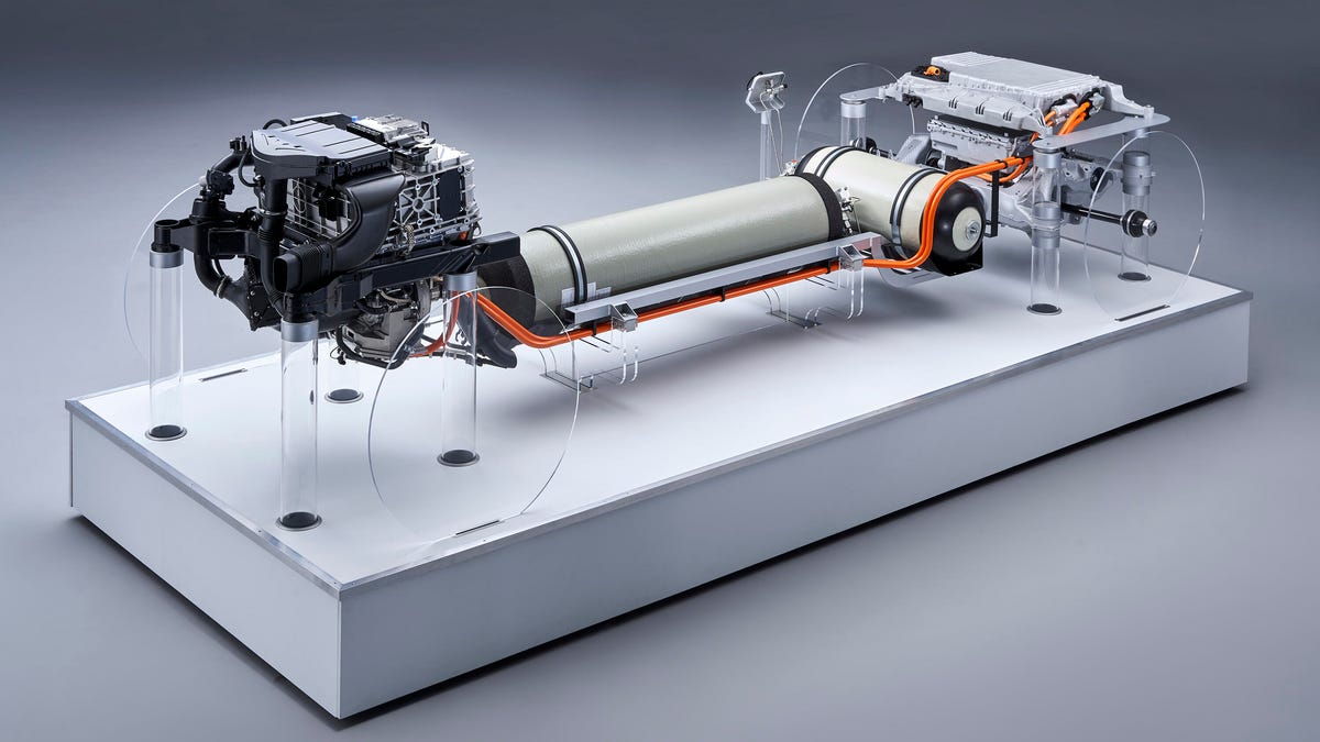 BMW fuel cell powertrain