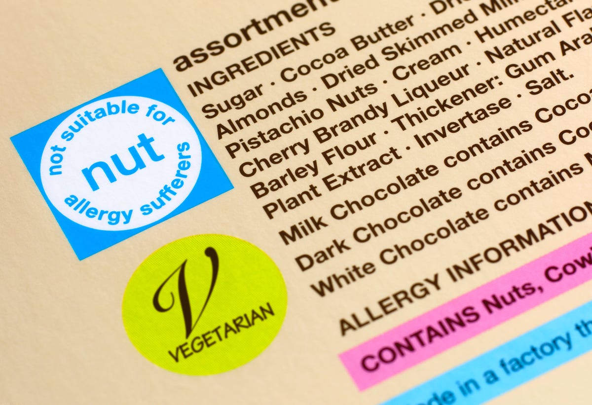 Nutrition label with allergen notice.