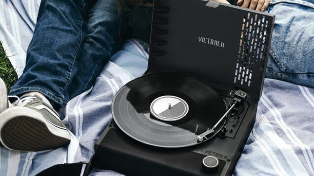 victrola portable record player