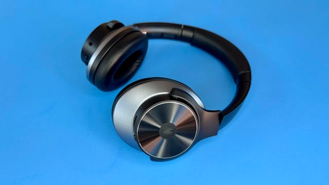 The OneOdio A10 is a good value noise-canceling headphone