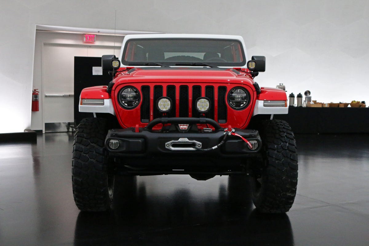 jeep-jeepster-concept-18