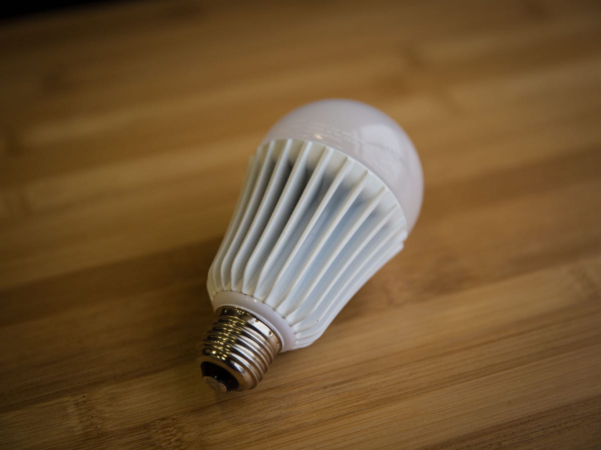 utilitech-led-bulb-product-photos-3.jpg