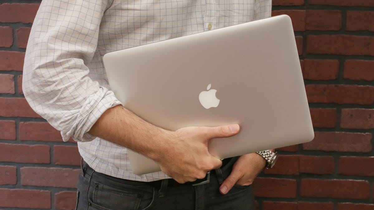 apple-macbook-pro-with-retina-display-15-inch-july-2014-product-photos09.jpg