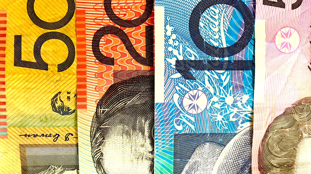 australian-money-dollars.jpg