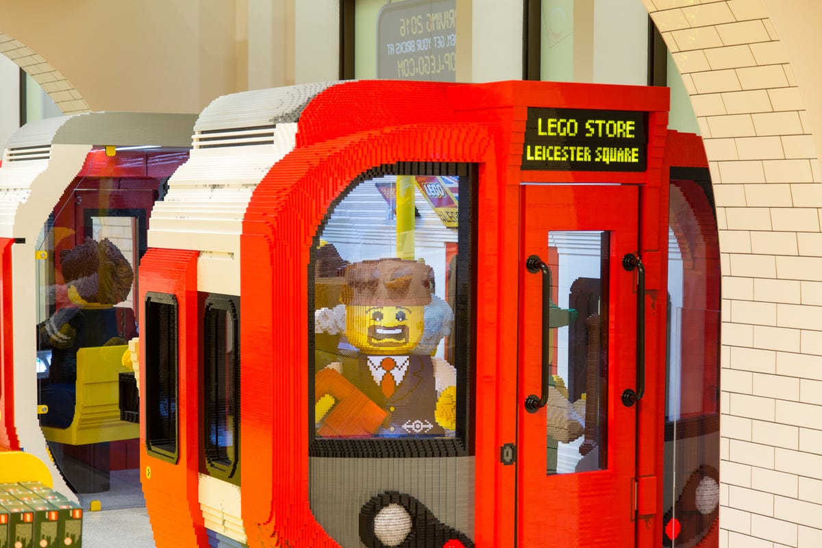 lego-store-london-leicester-square-25.jpg