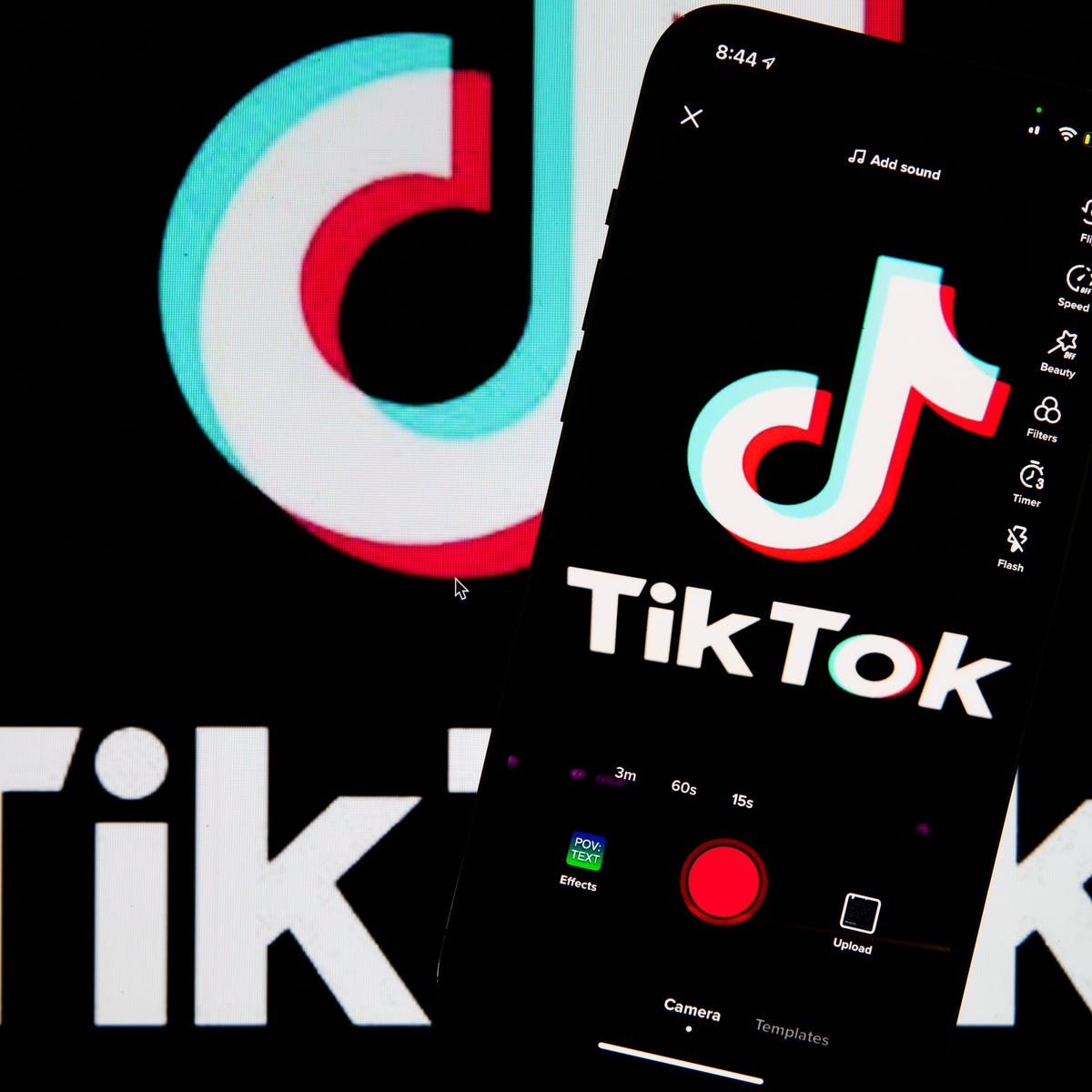 TikTok's green screen effect now lets you add GIFs. Here's how - CNET