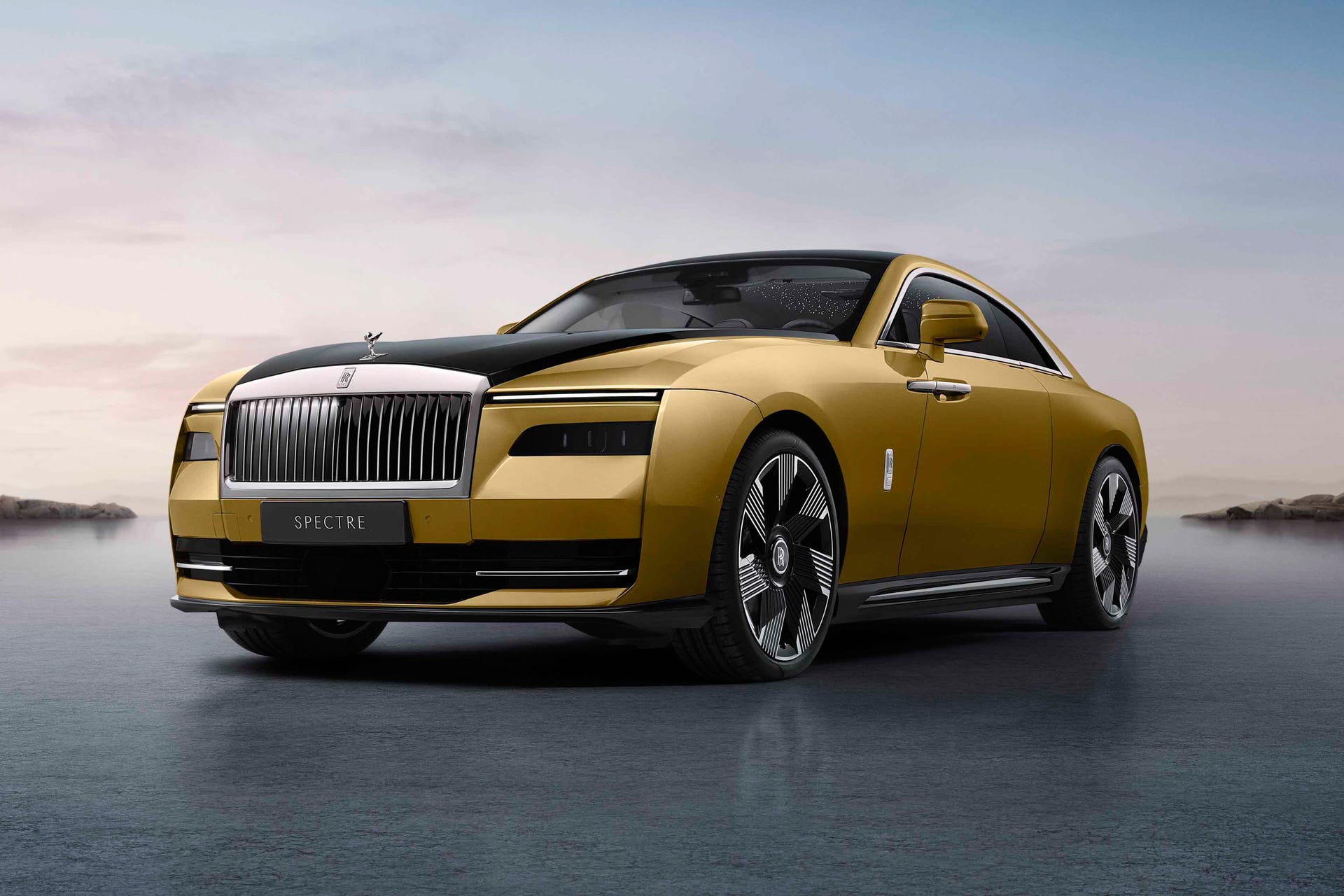 Rolls-Royce Cullinan Review, Colours, For Sale, Specs & News in