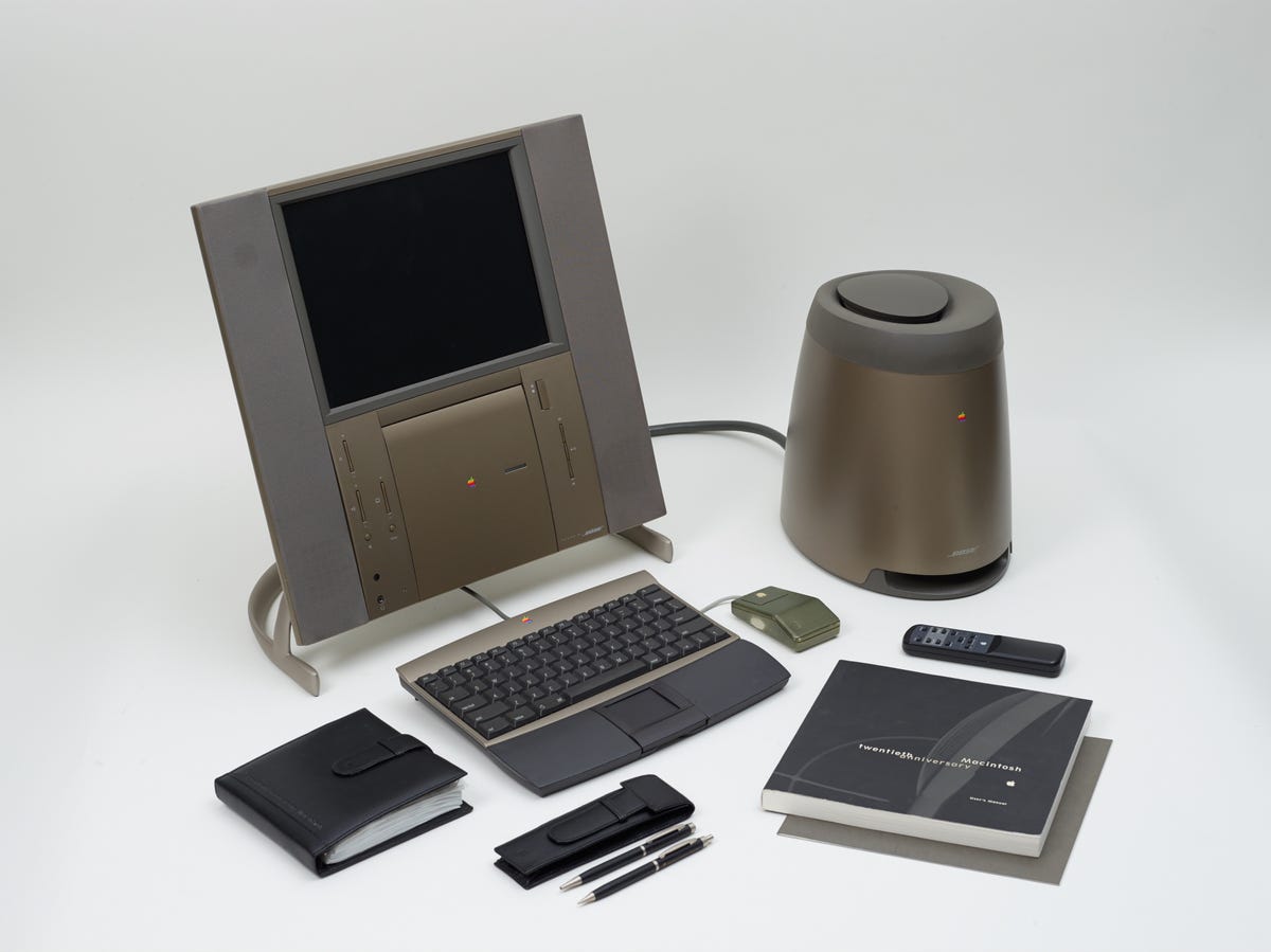 20th_Anniversary_Macintosh_Computer.jpg